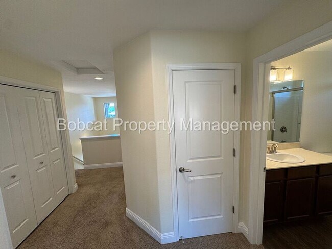 Building Photo - 1226 Saltern Dr