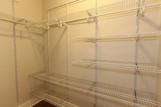 Building Photo - 2849 N Burling St