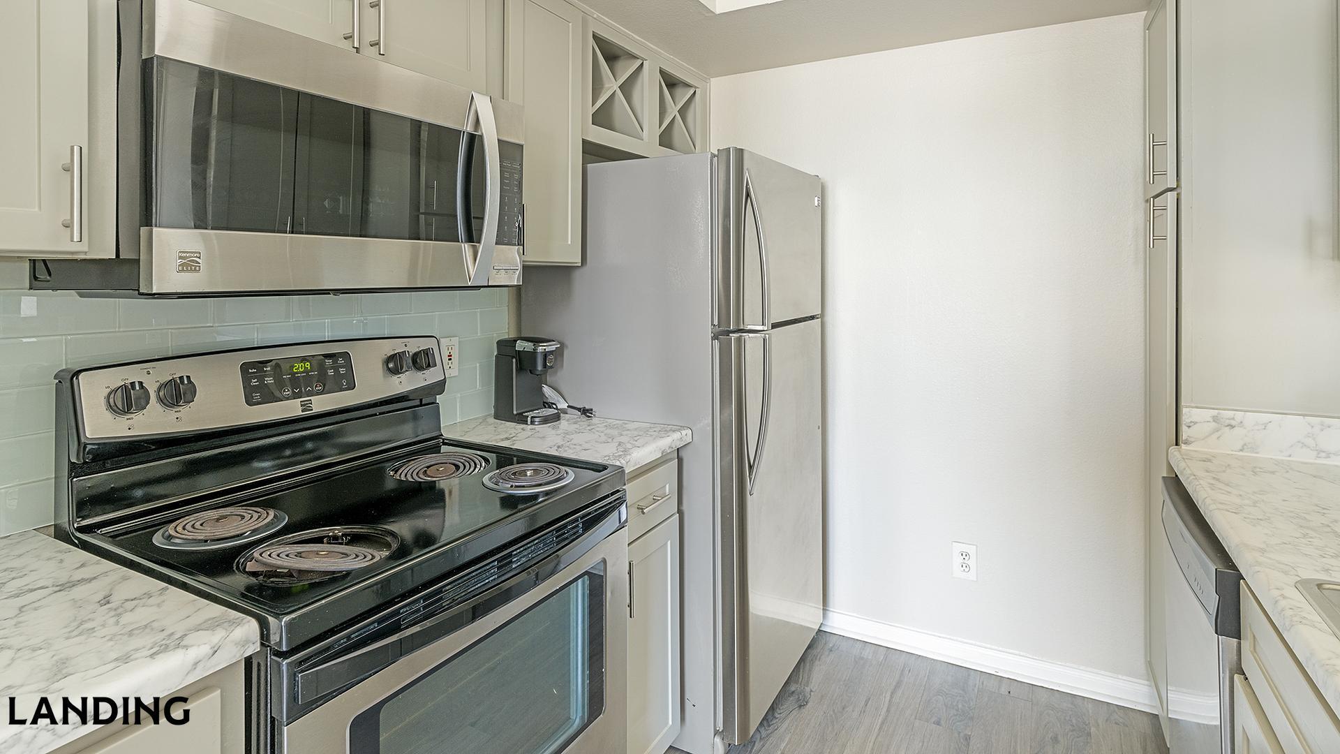 Building Photo - 2500 Woodland Park Dr