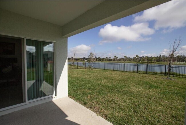 Building Photo - 5062 Foxglove Cir