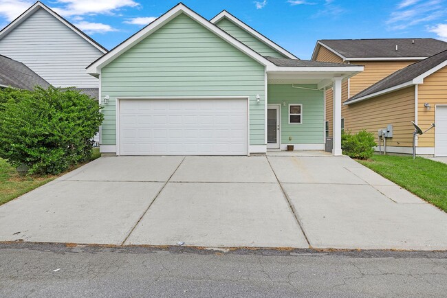 Building Photo - Port Wentworth Cottage