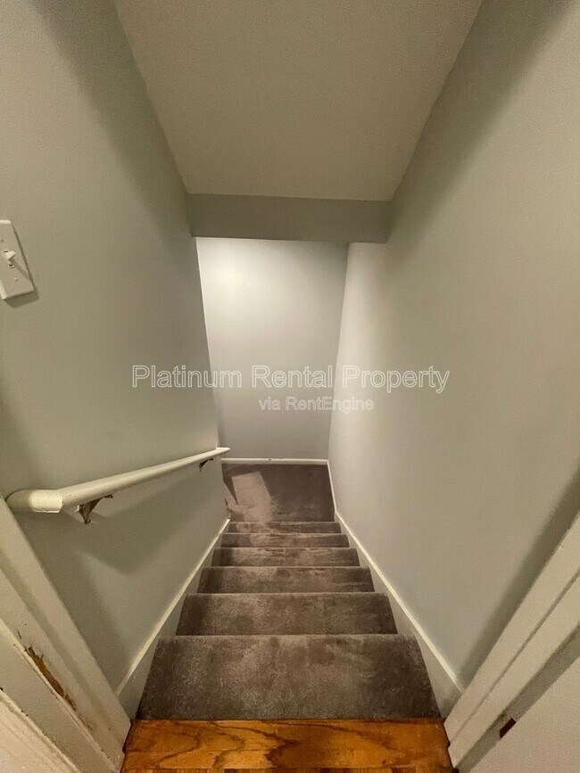 Building Photo - 4186 Nowata Dr NE