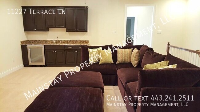 Building Photo - 11227 Terrace Ln