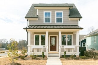 Building Photo - Beautiful 3 Bed/2.5 bath cottage in Chatham Park Available early September