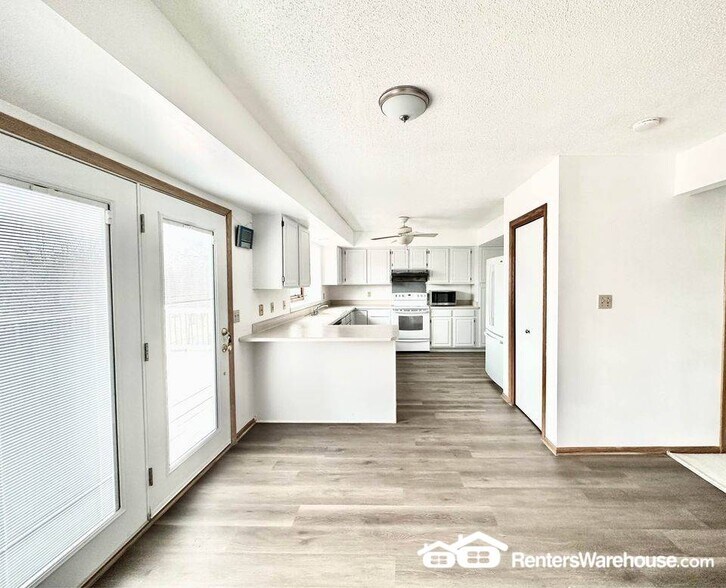 Building Photo - 2048 Walnut St