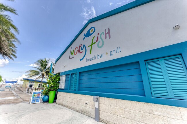 Building Photo - 2708 NE 14th Street Causeway