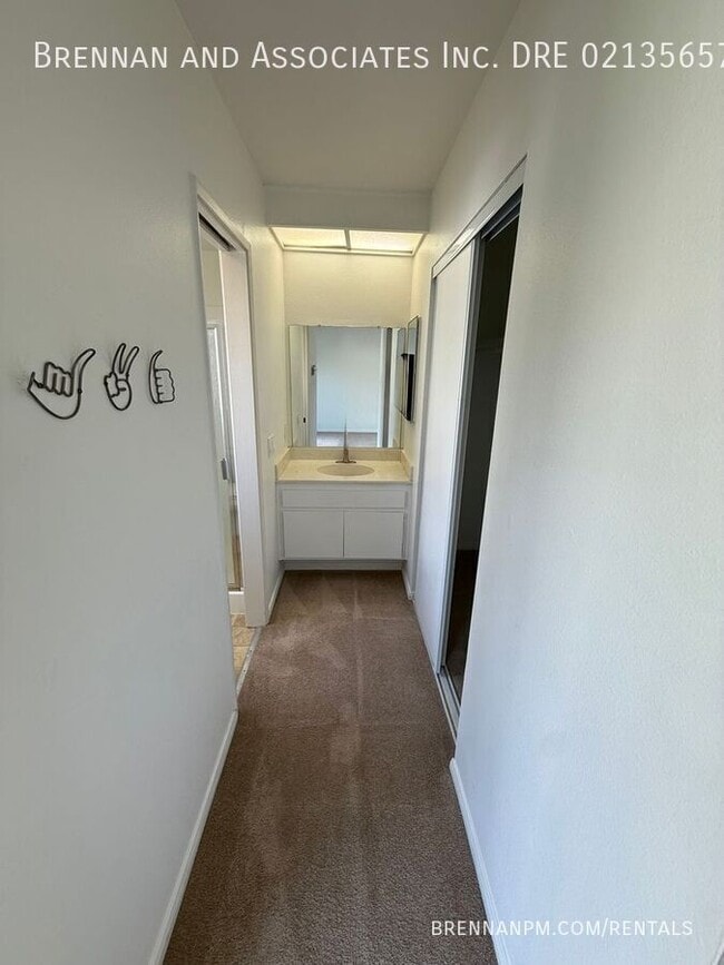 Building Photo - 7756 Nightingale Way