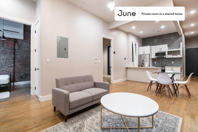 Building Photo - Room in Shared 6 bed/6.5 bath home