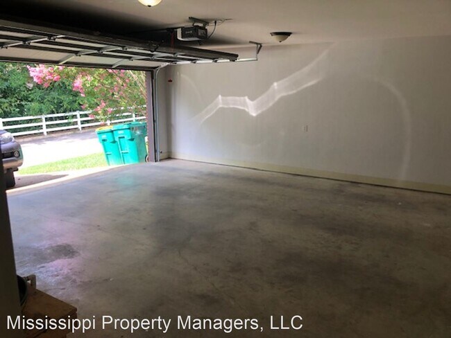 Building Photo - 3 br, 2 bath House - 2080 Springfield Dr