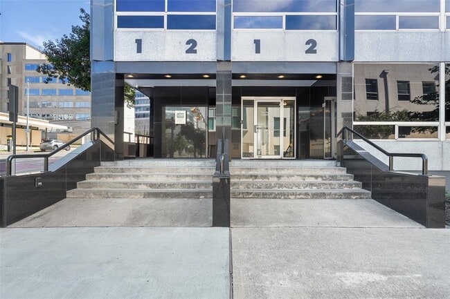 Building Photo - 1212 Guadalupe St