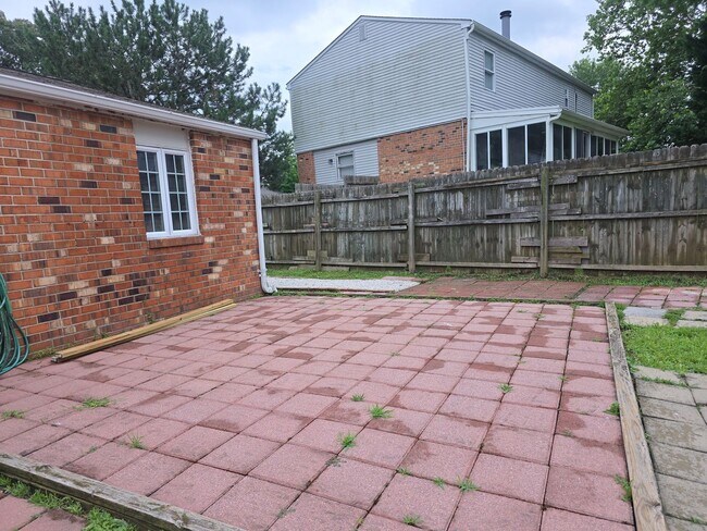 Building Photo - 51 Verdi Cir
