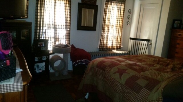 Building Photo - 94 N Maple St