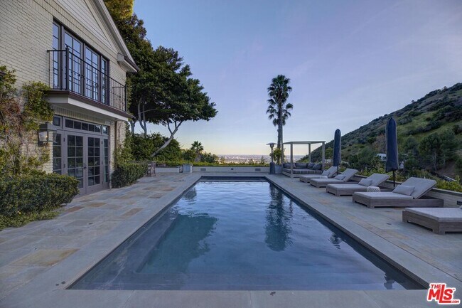 Building Photo - 7171 Chelan Way