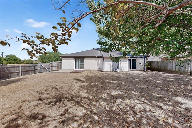 Building Photo - 6000 Cool Springs Dr