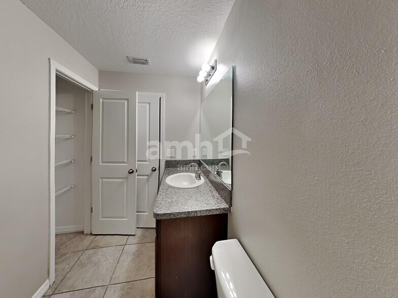 Building Photo - 1629 Climbing Dayflower Dr