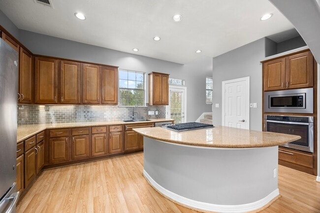 Building Photo - 7930 Stoneyway Dr