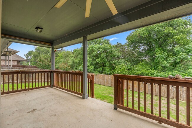 Building Photo - Beautiful 3 bedroom, 2 bathroom home in Hills of Bear Creek!!!