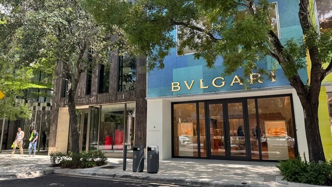 Building Photo - Villa Style Apartment 4410 / Unit 4410