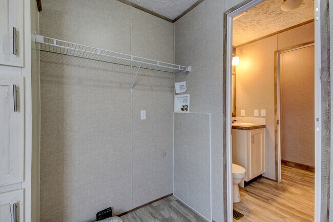 Building Photo - 269 Seays Rd