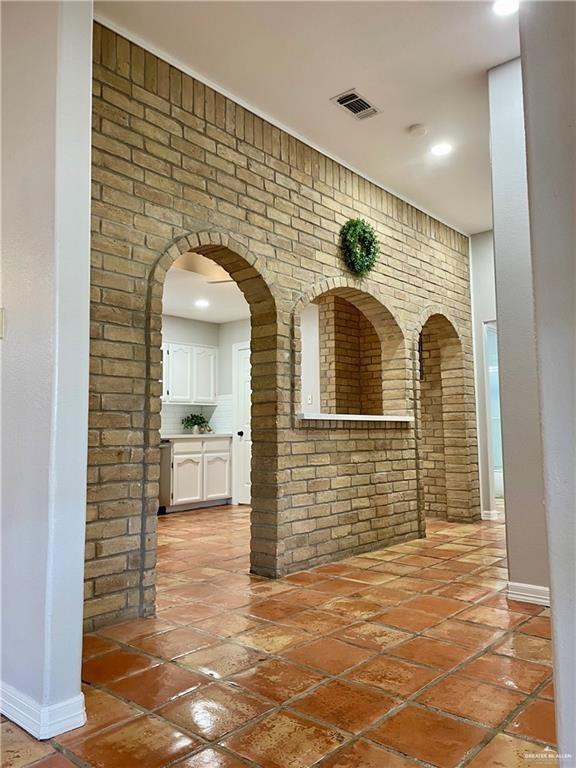 Building Photo - 2115 Ichabod Ln