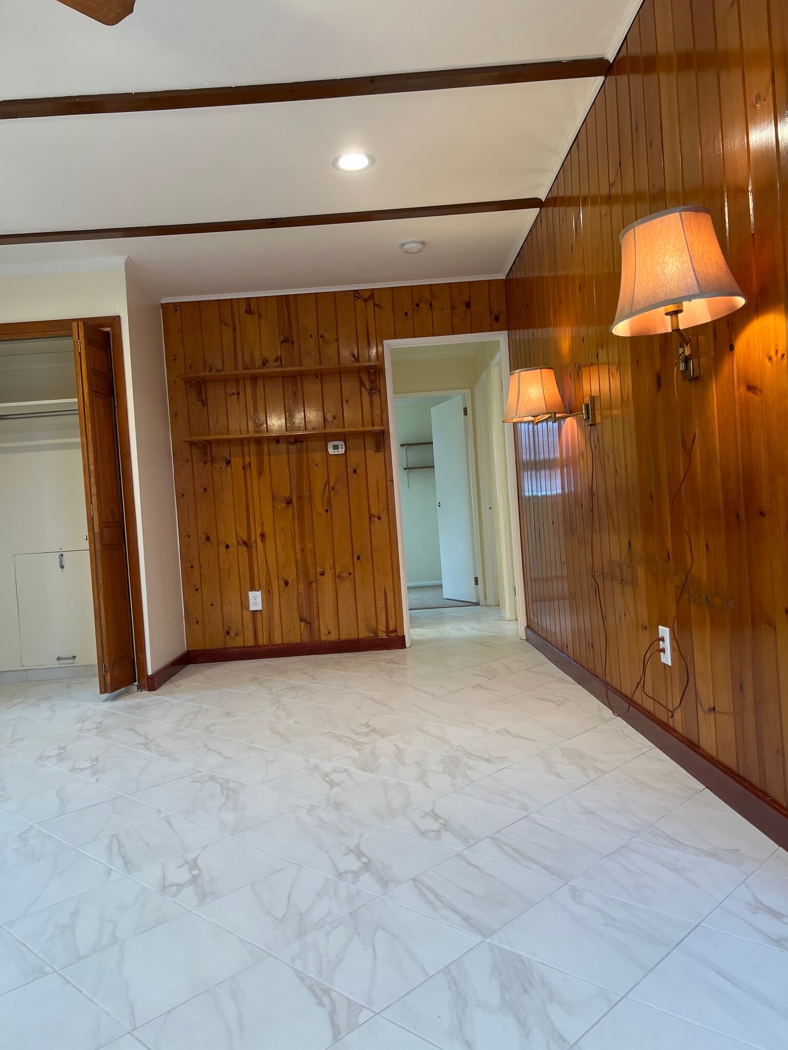 Building Photo - 231 Fairview Ave