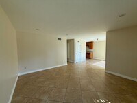 Building Photo - Must see !! 3 Bedroom Condo for Lease with...