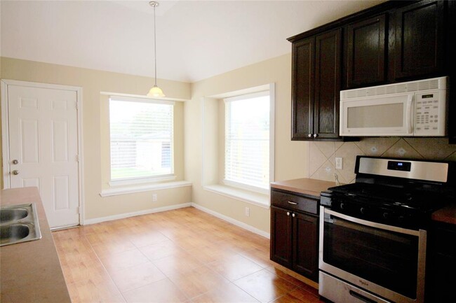 Building Photo - 71 Atascadero Dr