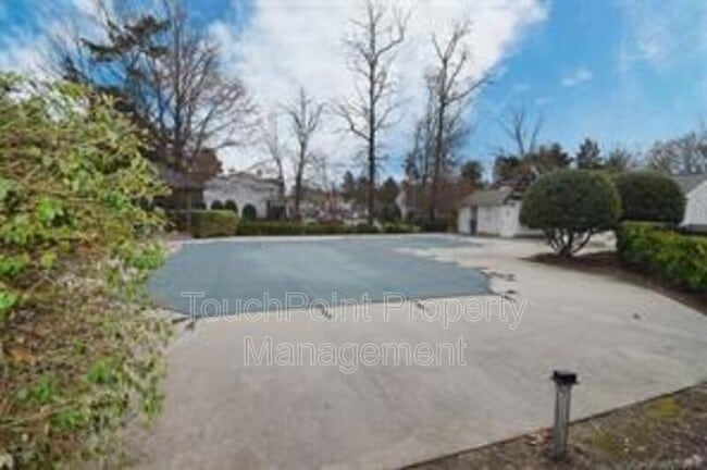Building Photo - 2235 Cigar Ct