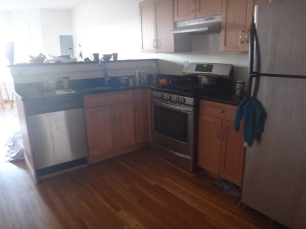 Building Photo - 147 Marcella St