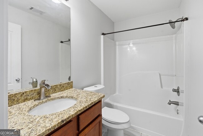 Building Photo - 3311 Bartlett Ave NE