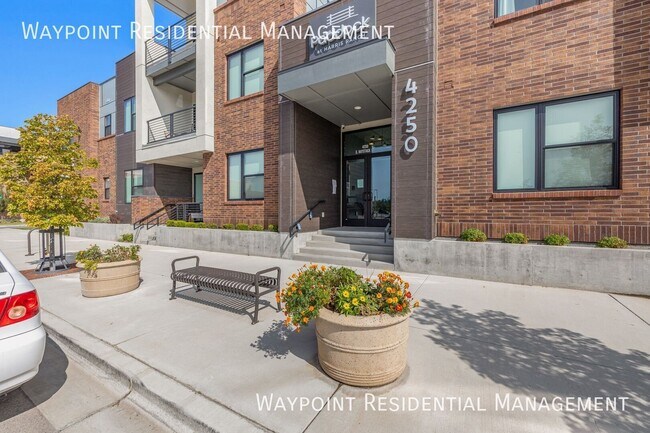 Building Photo - 4250 E Haystack St