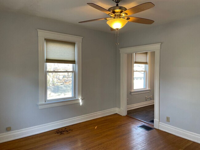 Building Photo - 3559 Edwards Rd