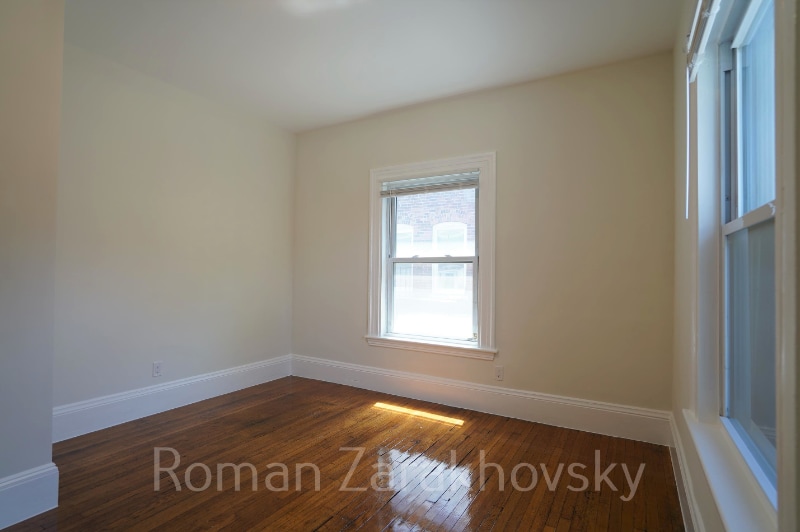 Building Photo - 66 Chester St