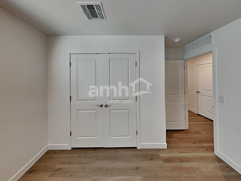 Building Photo - 6486 E Paseo Alga