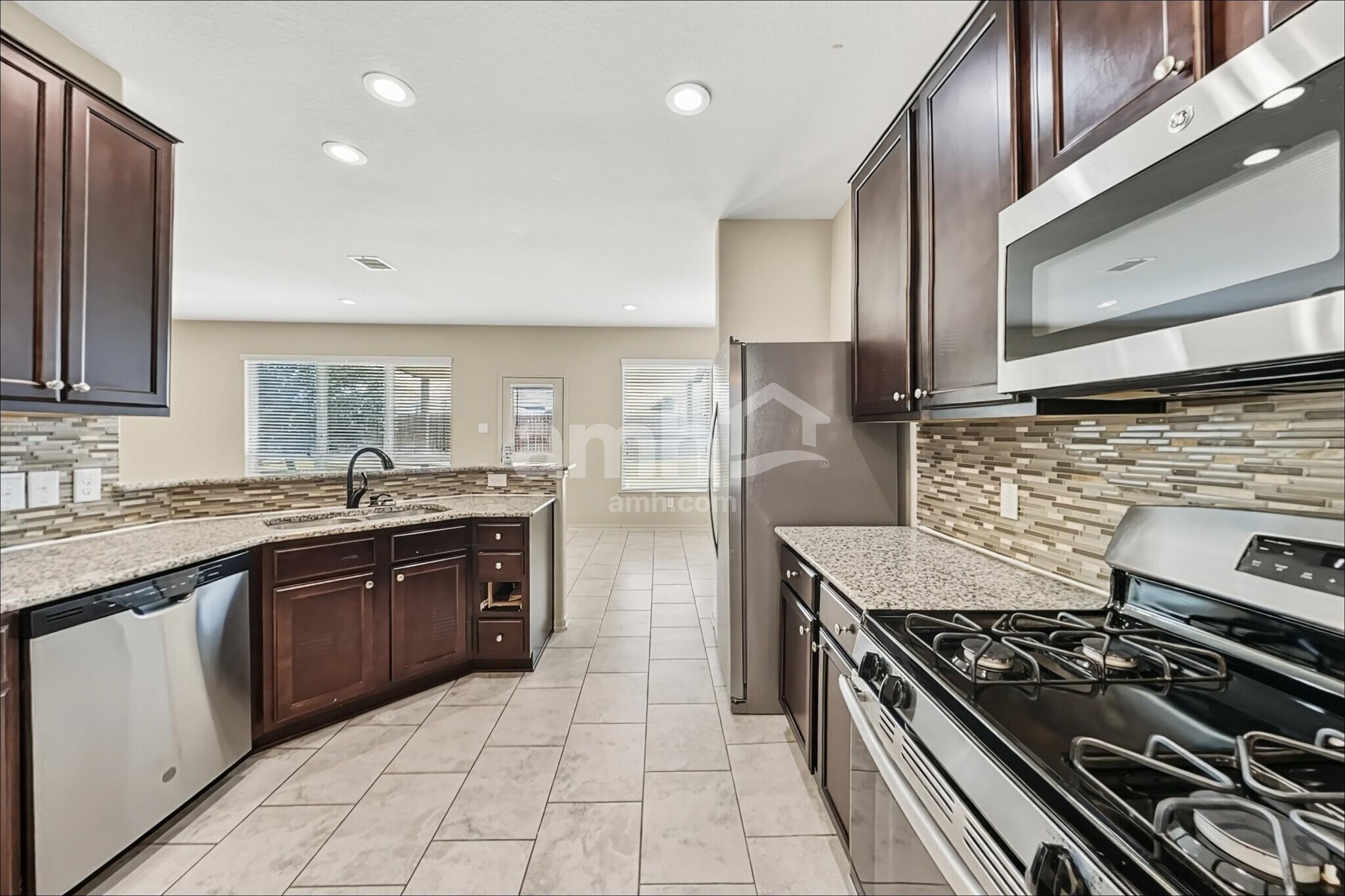 Building Photo - 16706 N Whimbrel Cir