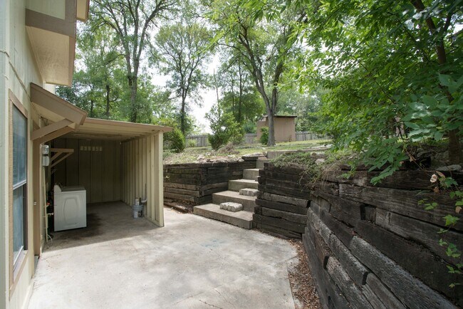 Building Photo - 5401 Loadstone Cove
