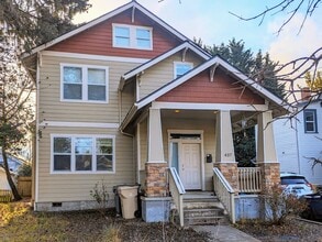 Building Photo - 437 NW 14th St