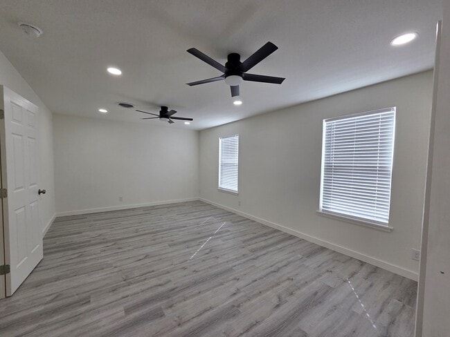 Building Photo - 1625 North St