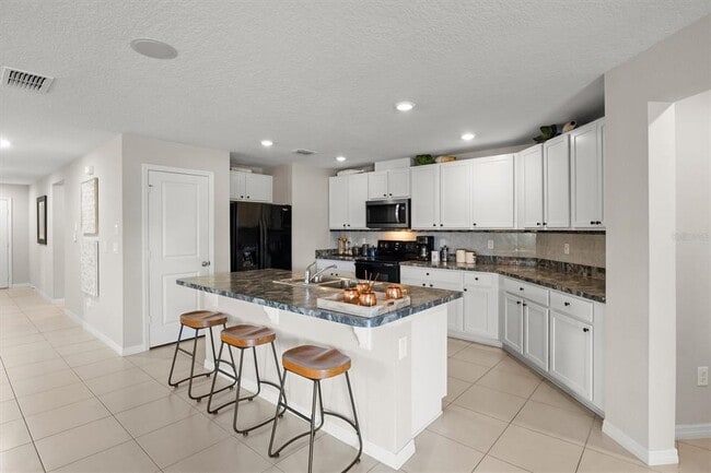 Building Photo - 104 Sunfish Dr