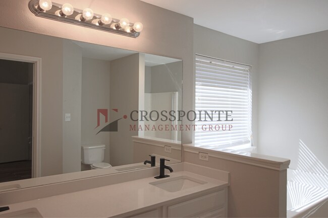 Building Photo - Available Now! Stunning 4 Bed 2 Bath Home in Flint, Tx! Whitehouse ISD!