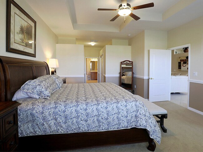 Building Photo - Moody River~  Furnished Coach Home