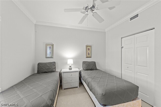 Building Photo - 28611 Carriage Home Dr