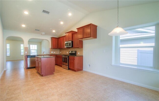 Building Photo - 1120 Badlands Dr