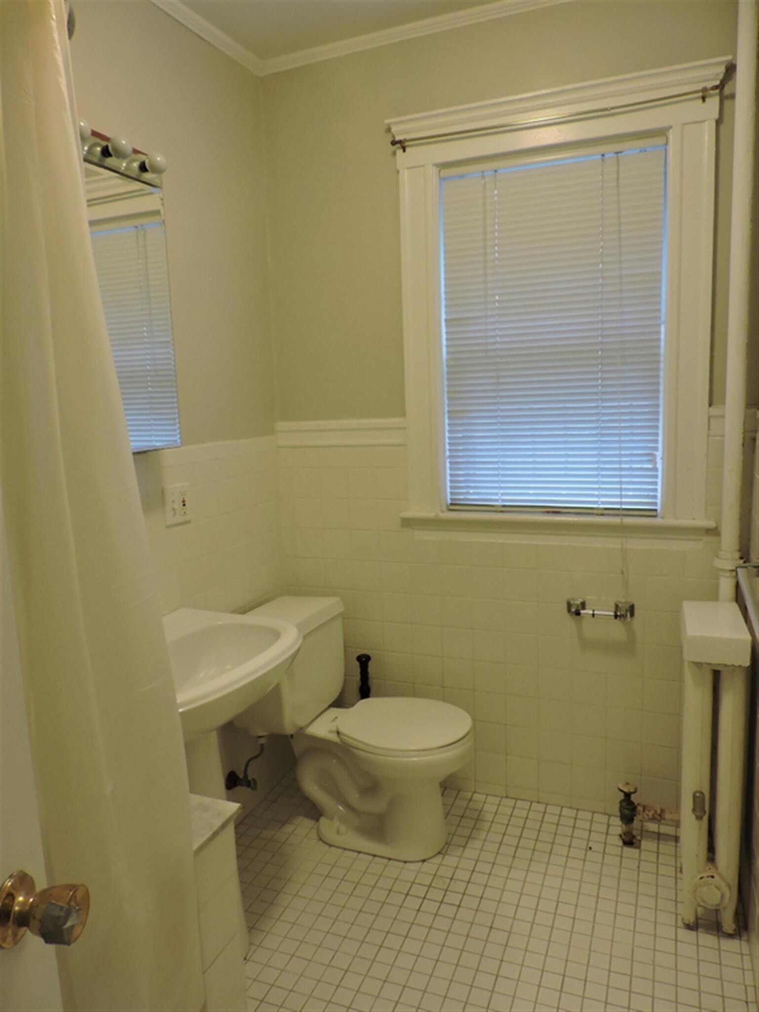 Building Photo - 11 Story St