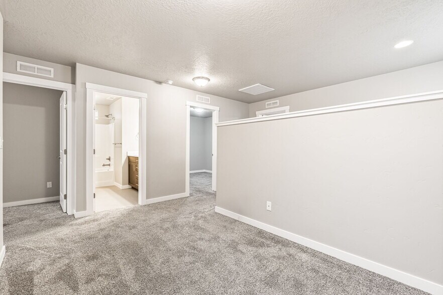 Building Photo - 2169 S Hills Ave