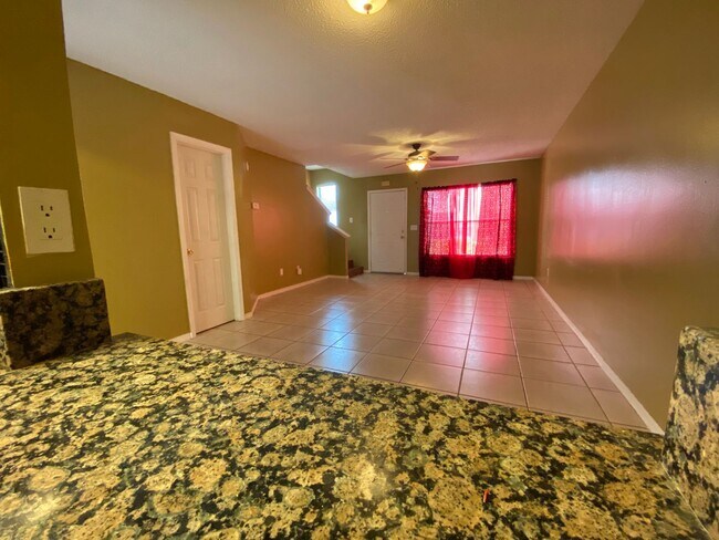 Building Photo - 1605 Shady Ridge Ct