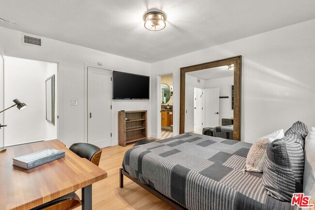 Building Photo - 3355 Alana Dr