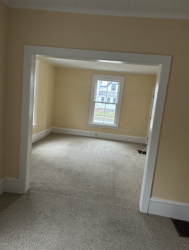 Front living room New carpet installed after this photo - 27 Upper Welden St