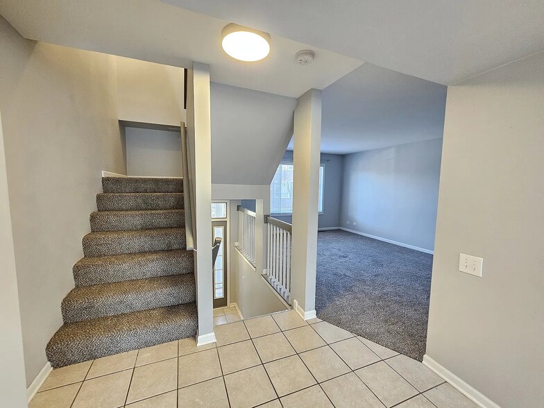 Building Photo - 2320 Dawson Ln