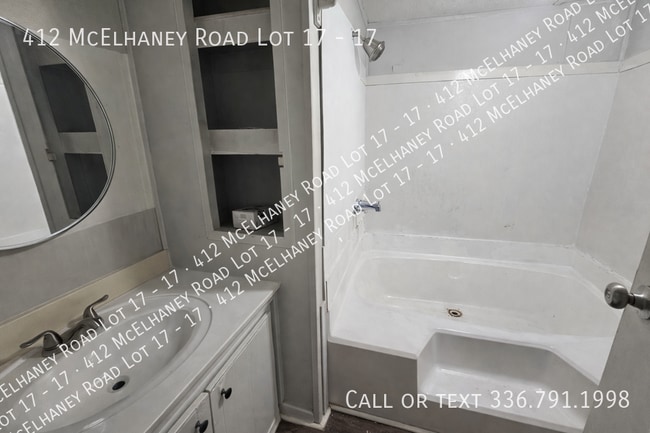 Building Photo - 412 McElhaney Rd